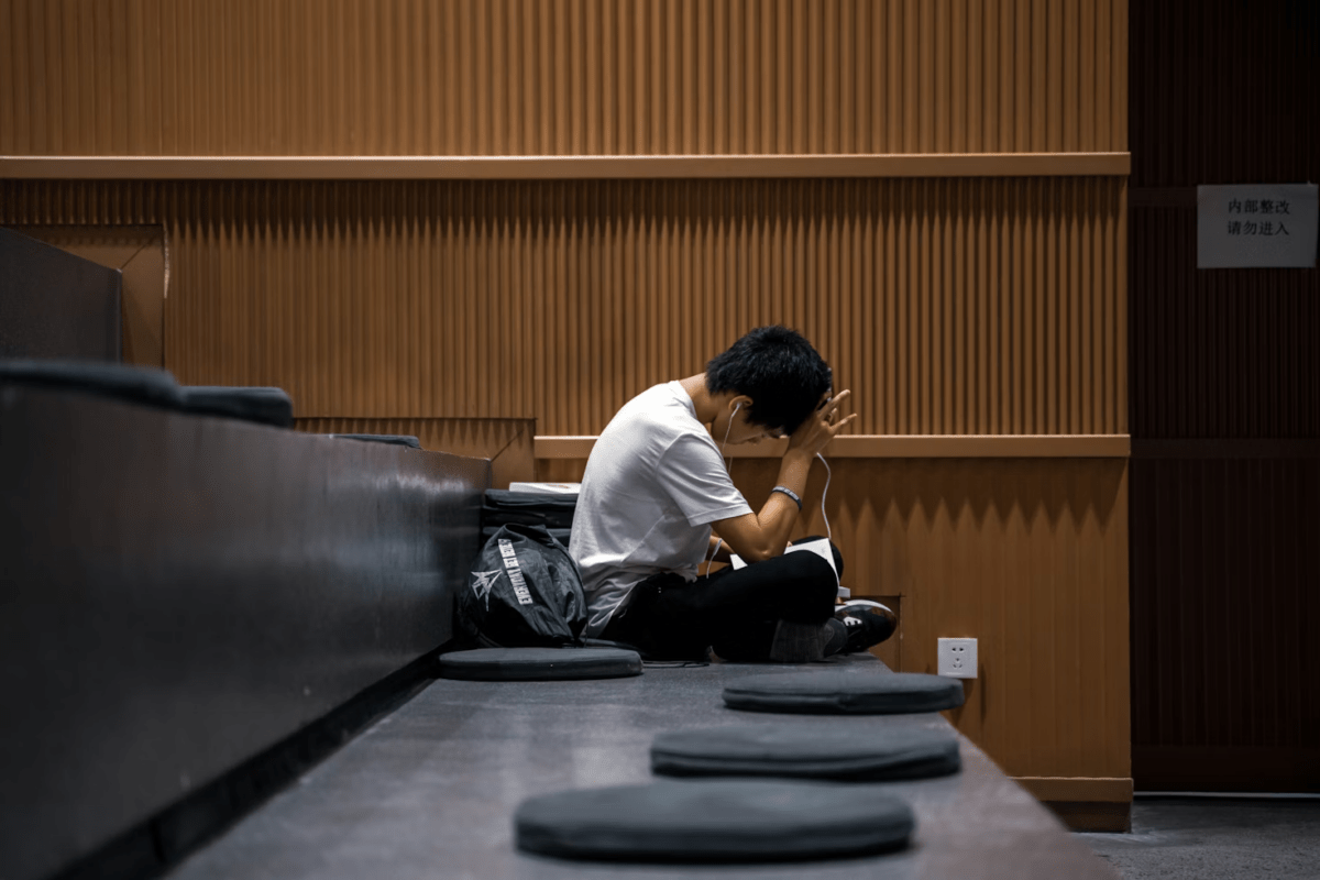Why Many Students Struggle With JC Chemistry